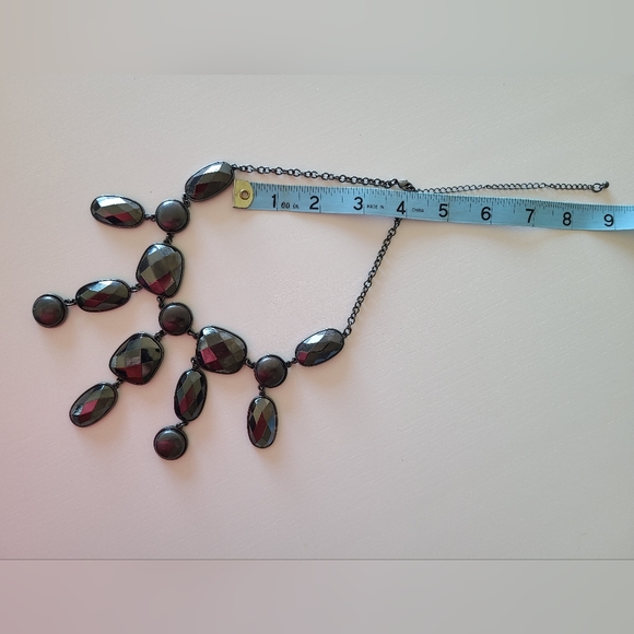 H&M Black Statement Necklace - Picture 3 of 6